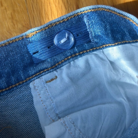 Zara Girls Denim Blue Jean Shorts Size 9 Adjustable Waist Button & Zipper - Picture 4 of 5